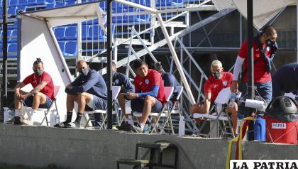 Hay varios contagiados en Bolívar y ello preocupa al entrenador /APG