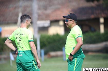César Farías definirá el horario de los entrenamientos en La Paz /APG