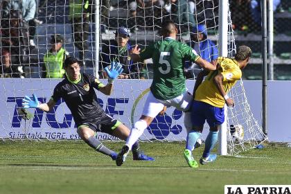 Bolivia tendría que debutar el 8 de octubre ante Brasil /APG