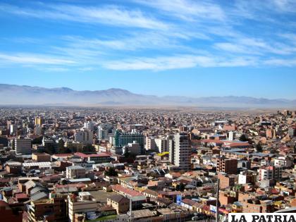 Instituciones de Oruro buscan una nueva representación Cívica 
/LA PATRIA /archivo