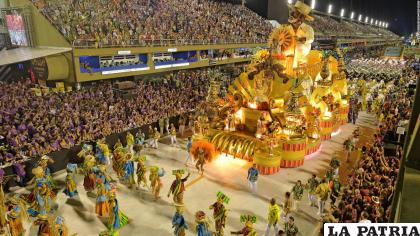 El Carnaval de Río, el más grande de Brasil fue suspendido / CNN