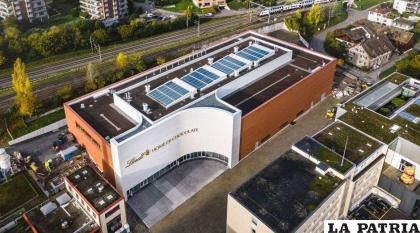 El museo con una exposición de 1.500 metros cuadrados está situado en Suiza