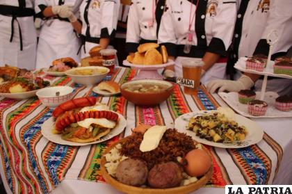 Presentación de la Feria Productiva y Artesanal /LA PATRIA