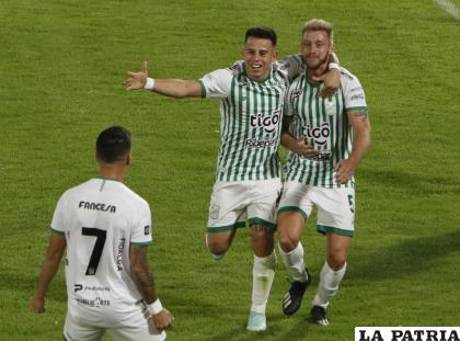 Hugo Dorrego (7) ingresó en el segundo tiempo y anotó el gol de Oriente Petrolero /APG