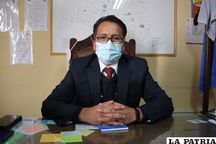 Jefe médico de la Asistencia Pública, Boris Humacayo /LA PATRIA