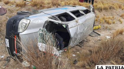 El chofer del “surubí” volcó en la carretera Oruro-La Paz /LA PATRIA