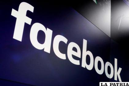 Logo de Facebook /Foto AP/Richard Drew, File