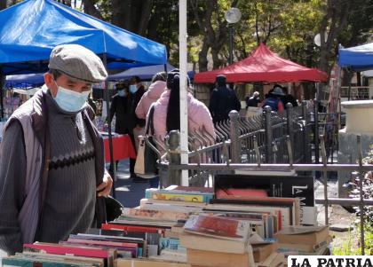 Dos veces por mes, instalan la feria en alguna plaza o plazuela 
/LA PATRIA