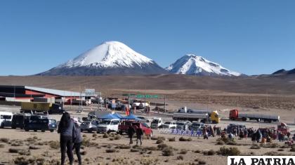 La región reunió a pobladores de Chile y Bolivia para el intercambio comercial /Jhonny Saravia 
