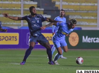 Bolívar superó sin problemas a Blooming para trepar a la punta 
/APG