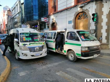 Vecinos rechazan alza tarifaria en pasajes /LA PATRIA