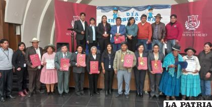 Autoridades reconocieron la denodada labor de los educadores /LA PATRIA