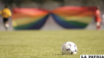 La comunidad LGBT no quiere quedar al
margen de disfrutar la fiesta del fútbol en Qatar