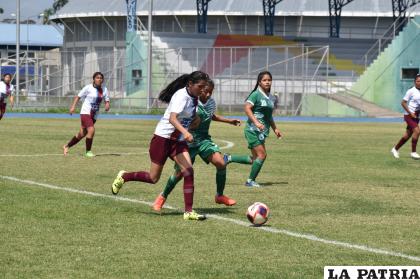 Fue un encuentro bastante parejo entre ambos seleccionados / FBF