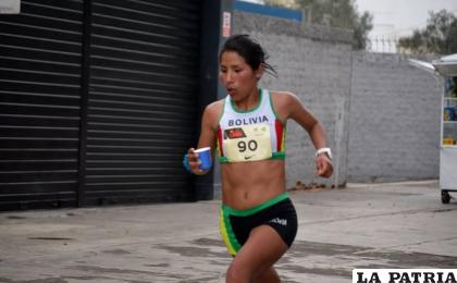 Buena participación de la corredora orureña en la Maratón de Buenos Aires / RRSS