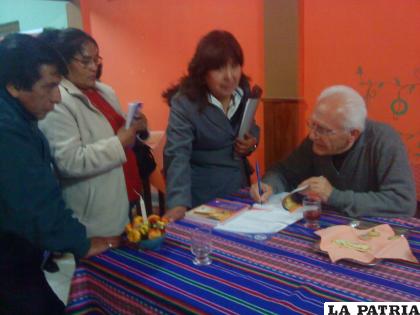 Sus escritos han sido reeditados en Latinoamérica. Tres libros suyos fueron impresos en Oruro