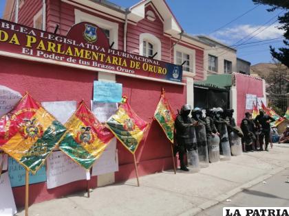 Comerciantes anuncian â€œdefensaâ€ de su sede / LA PATRIA