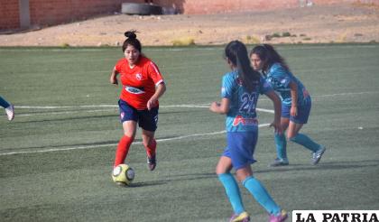 Independiente marcha de manera imparable en el torneo femenino /LA PATRIA
