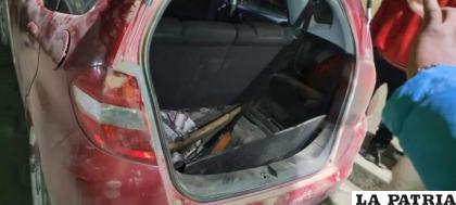 Dentro el coche hallaron un fusil y una carabina 
/Cortesía