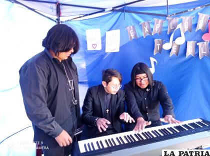 No faltó la propuesta musical /LA PATRIA