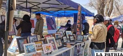 La feria se realizó en la plaza Sebastián Pagador /LA PATRIA