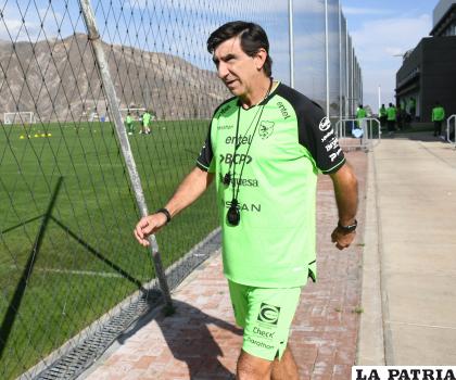Costas buscando el 11 ideal para rivalizar con Brasil/APG