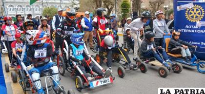 Niños y adolescentes participaron entusiasmados de la carrera /LA PATRIA