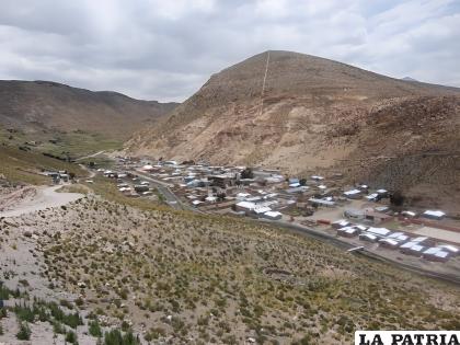 Vista panorámica del árido municipio de Todos Santos /mapio.net