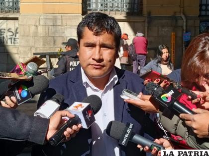 Diputado Israel Huaytari /LA PATRIA