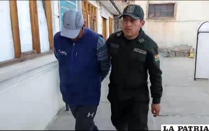 El sujeto fue aprehendido por la Policía /LA PATRIA