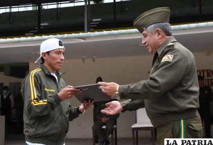 Garibay recibe el máximo reconocimiento de parte de la Anapol /APG
