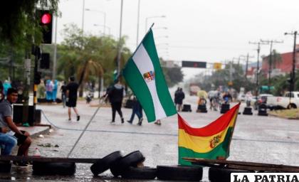 Bloqueo de calles en Santa Cruz /ABI