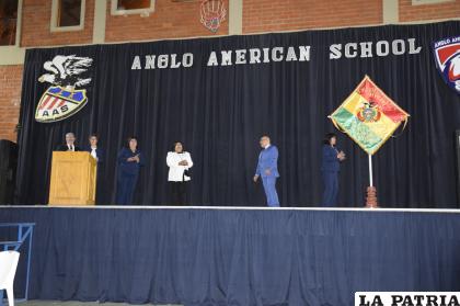El colegio se vistió de gala para la ocasión / LA PATRIA