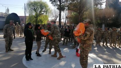 Entrega de alimentos a organizaciones protectoras de animales /LA PATRIA
