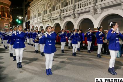 El liceo Santa Rosa de Potosí acompañó a las estudiantes en su celebración 
