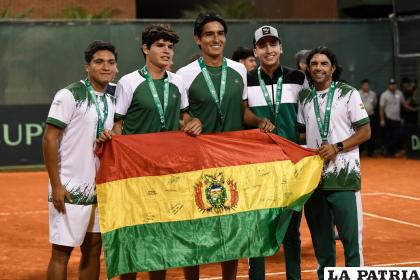 El equipo boliviano que jugó la Copa Davis en Paraguay /Copa Davis