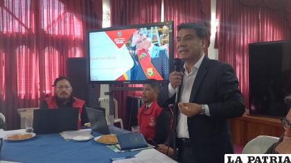 Gobernador presenta carpetas actualizadas del proyecto Puerto Seco al Gobierno en busca de financiamiento /LA PATRIA
