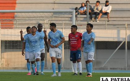 Aurora pudo revertir el marcador para ganar la Copa Cochabamba /APG