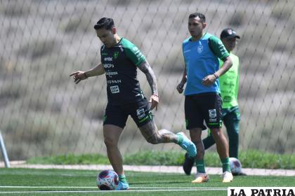 Carmelo Algarañaz durante el entrenamiento de la selección boliviana /FBF