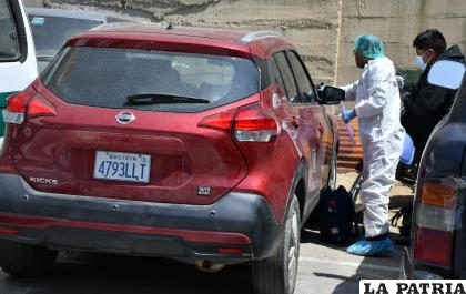 Peritos especialistas proceden a distintos actuados en el motorizado /APG