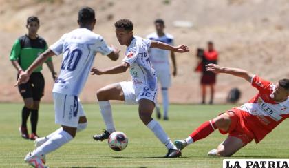 Buen resultado para GV San José que mantiene buen ritmo futbolístico 
/GV San José