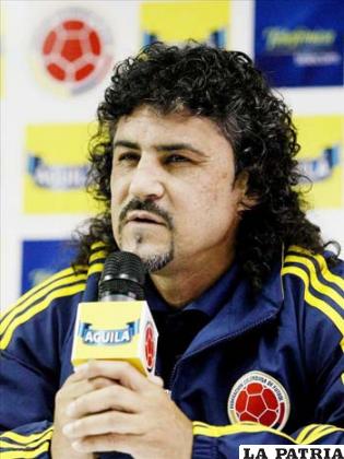 Leonel Álvarez D.T. de la selección de Colombia