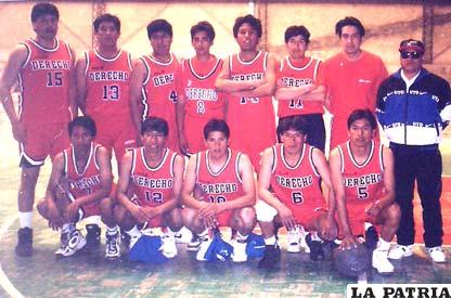 Primer equipo de Derecho en 1986, con Eduardo García como entrenador