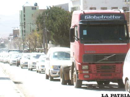 La caravana de vehículos incautados que llegó a la ciudad