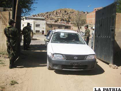 Durante su ingreso al Regimiento Camacho