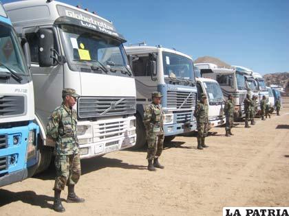 Los conductores se pusieron delante de los vehículos que trajeron a la ciudad