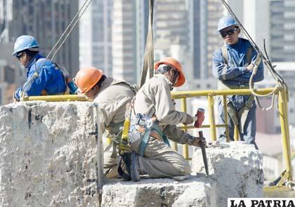 Constructores advierten con paralizar obras públicas por costos elevados de insumos (Foto archivo)