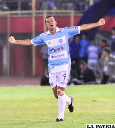 Aquilino Villalba celebra el primero de Aurora