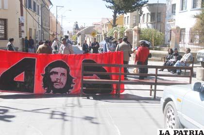 Hoy se vivirá situación similar de bloqueos en la ciudad
