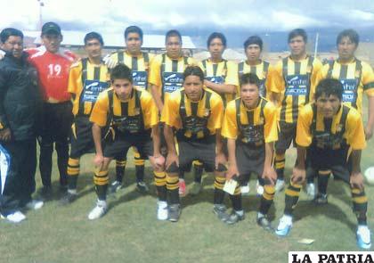 Jugadores del equipo de Strongest